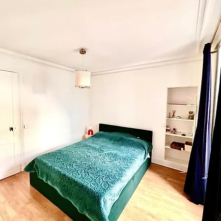 Charming And Cosy * Paris